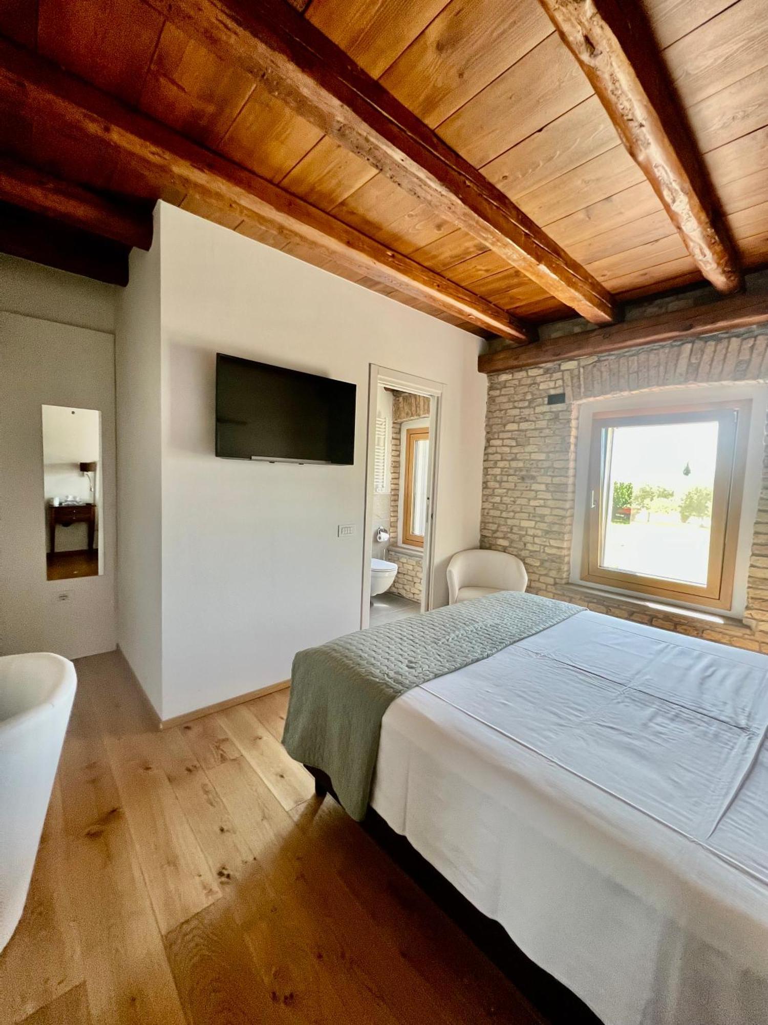 B&B La Corte Dei Vizi Clauiano Ngoại thất bức ảnh